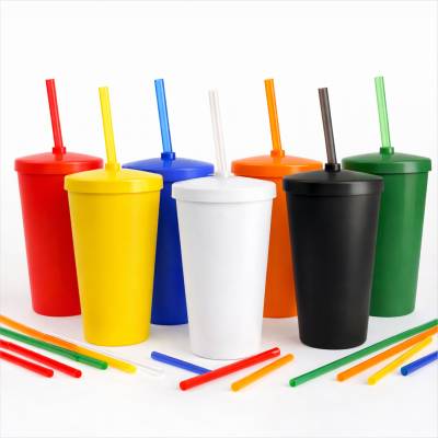 Copo Plástico com Tampa e Canudo 450ml